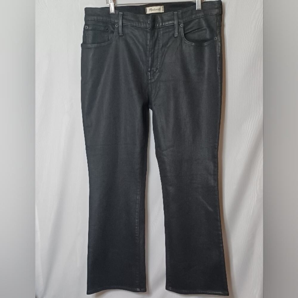 Madewell Mid-Rise Kick Out Jeans Stretch Coated Black.  32